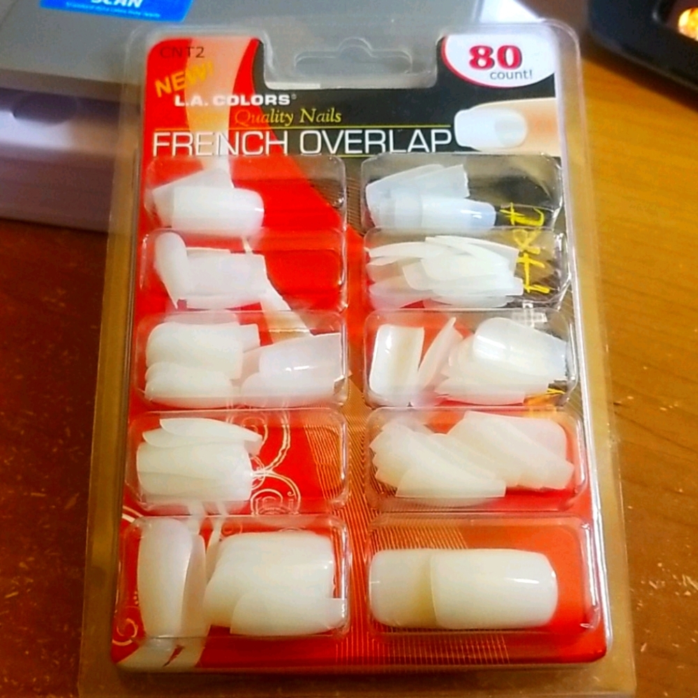 La Colors press on nails fake nails